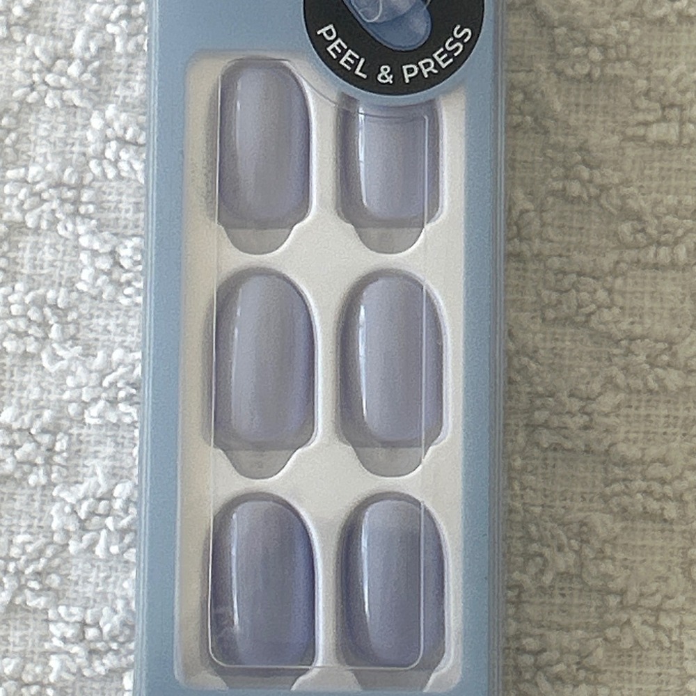 imPRESS Press On Manicure Nails The No Glue Mani
